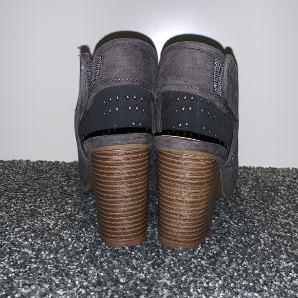 Indigo Rd. Triangle Perforated Booties - Picture 4 of 4